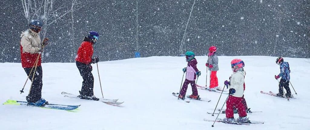 skiing-in-snowstorm